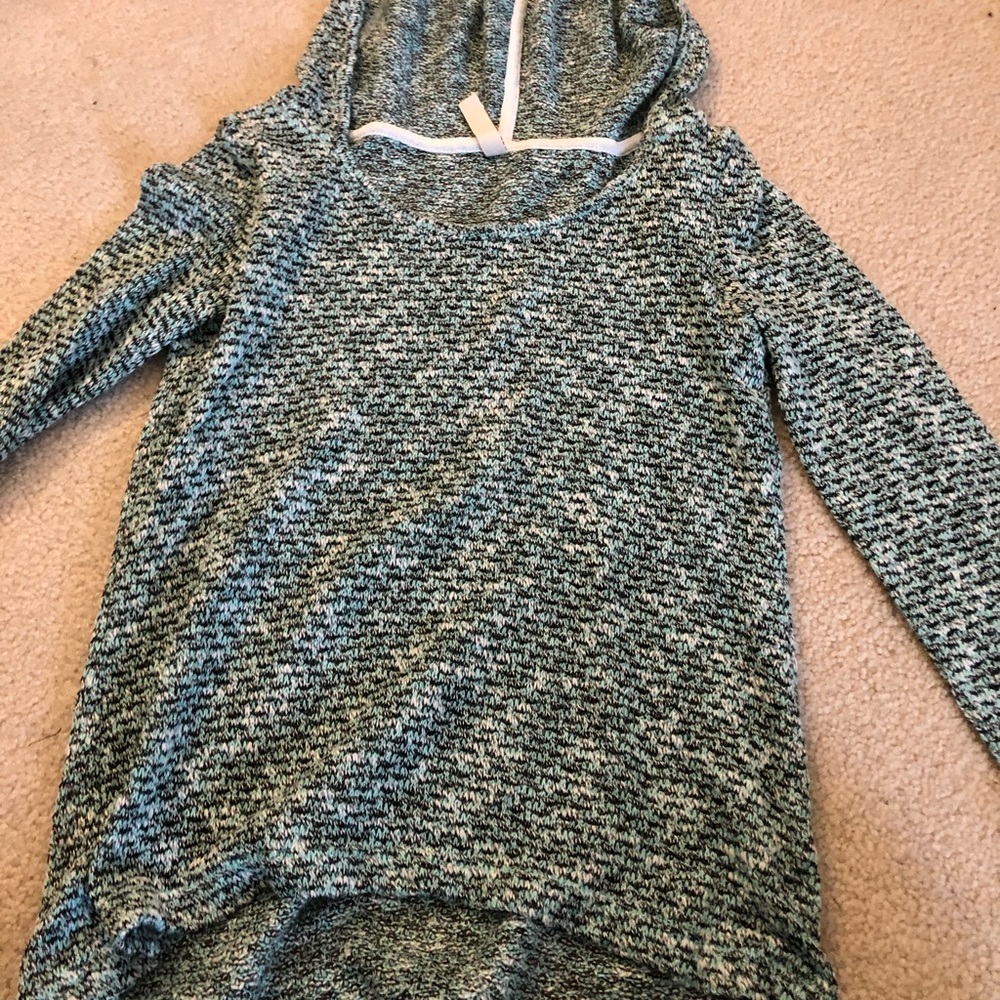 Hooded sweater top
